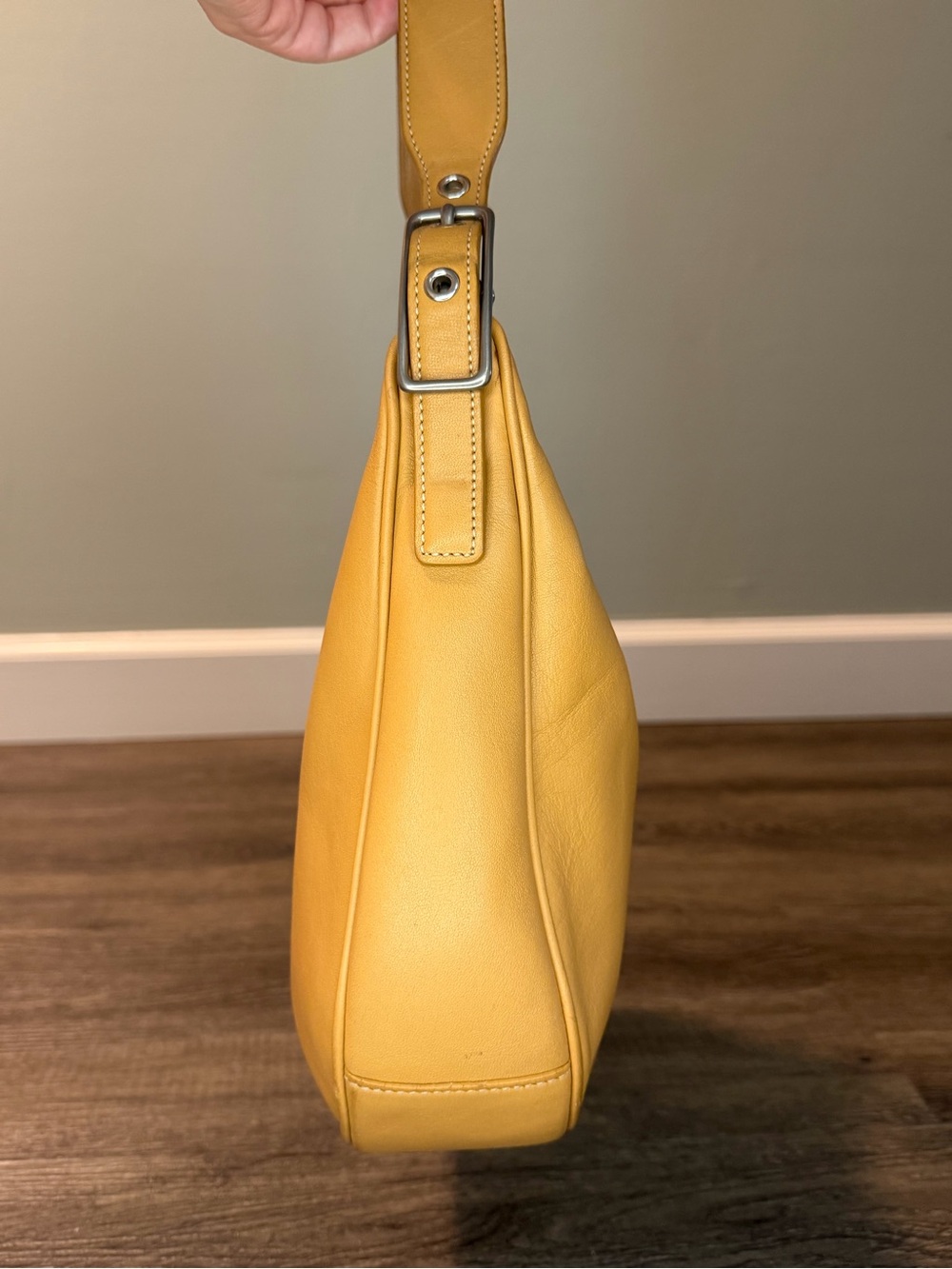 Coach Legacy West Zoe Hobo - Picture 3 of 16